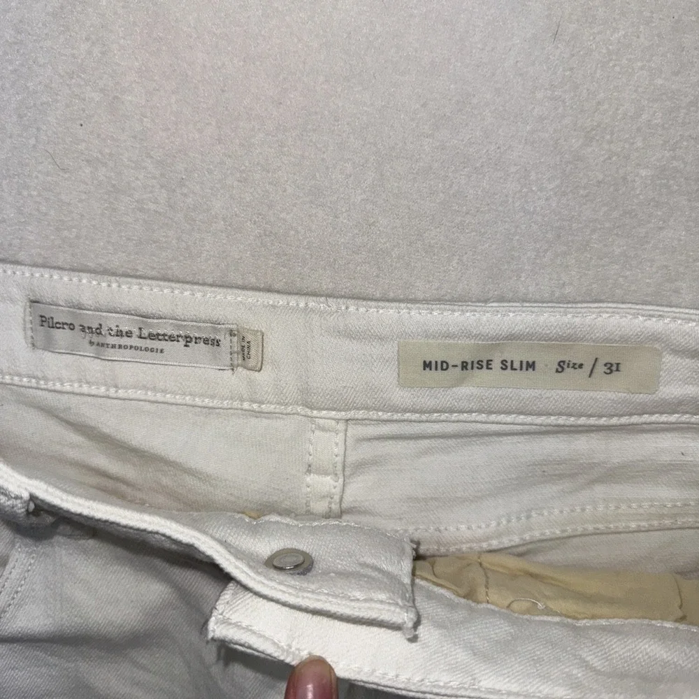 Anthropologie Pilcro and the Letterpress White Mid Rise Slim Cut Off‎ Shorts 31 - Picture 2 of 5